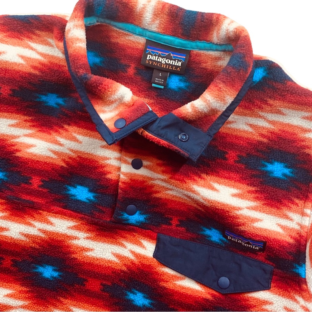 Vitg woman’s large Patagonia, Aztec tribal t-snap pull over